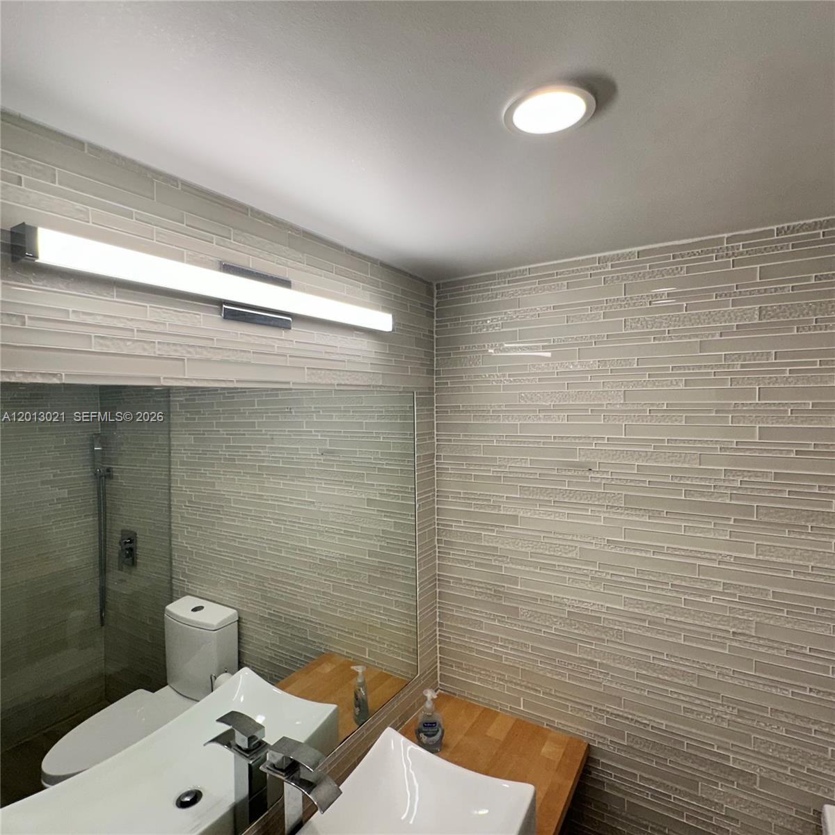 MIRADOR 1200 CONDO - Residential Lease