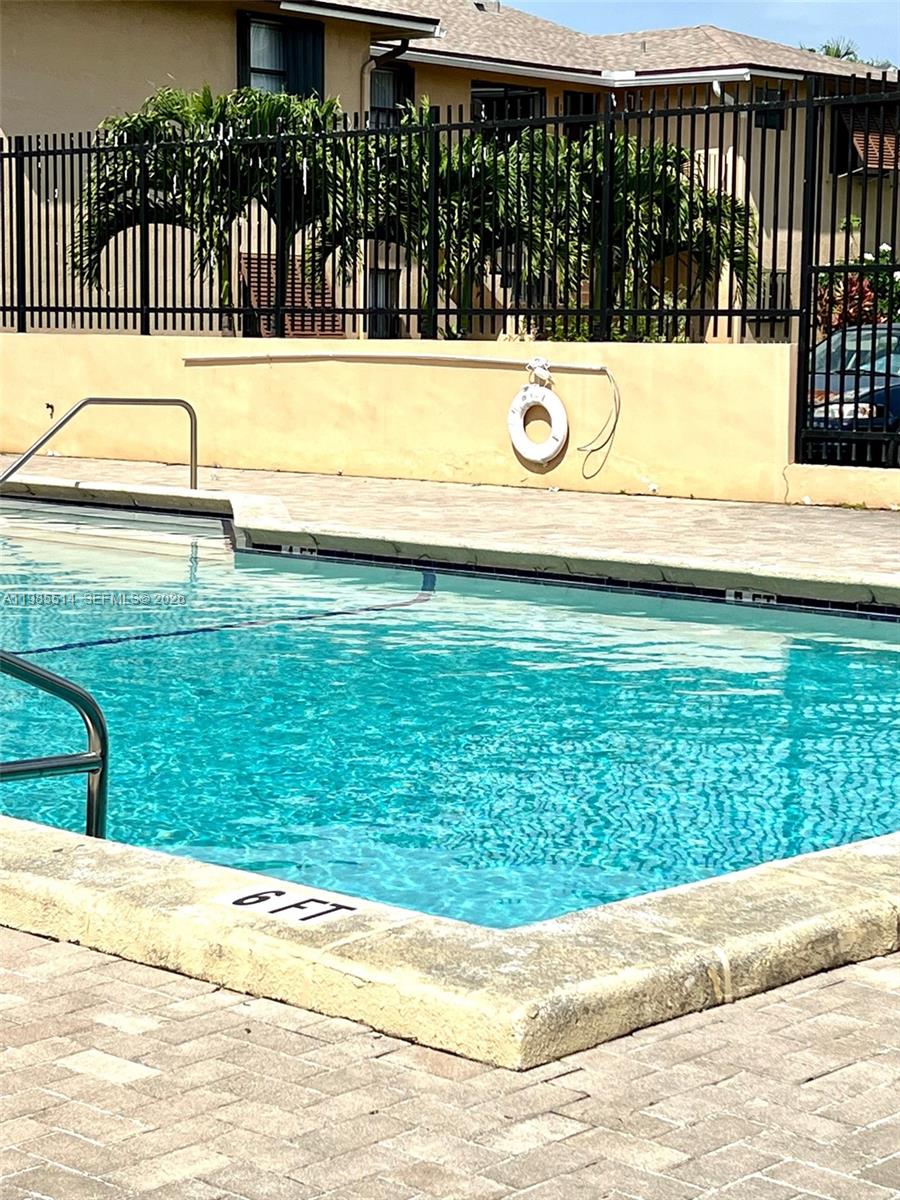 LAGUNA TROPICAL CONDO - Residential Lease