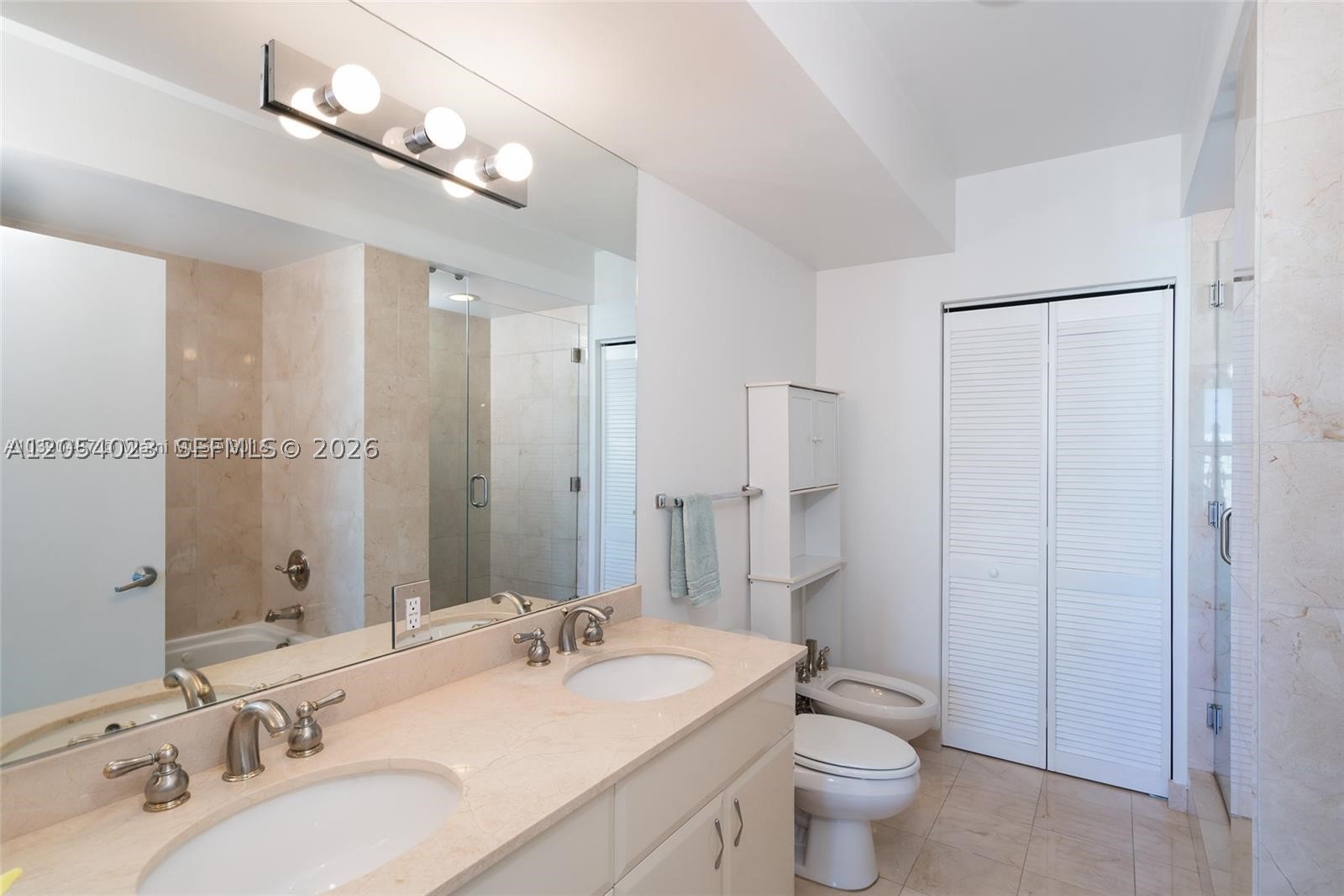 6365 Collins Ave 1811