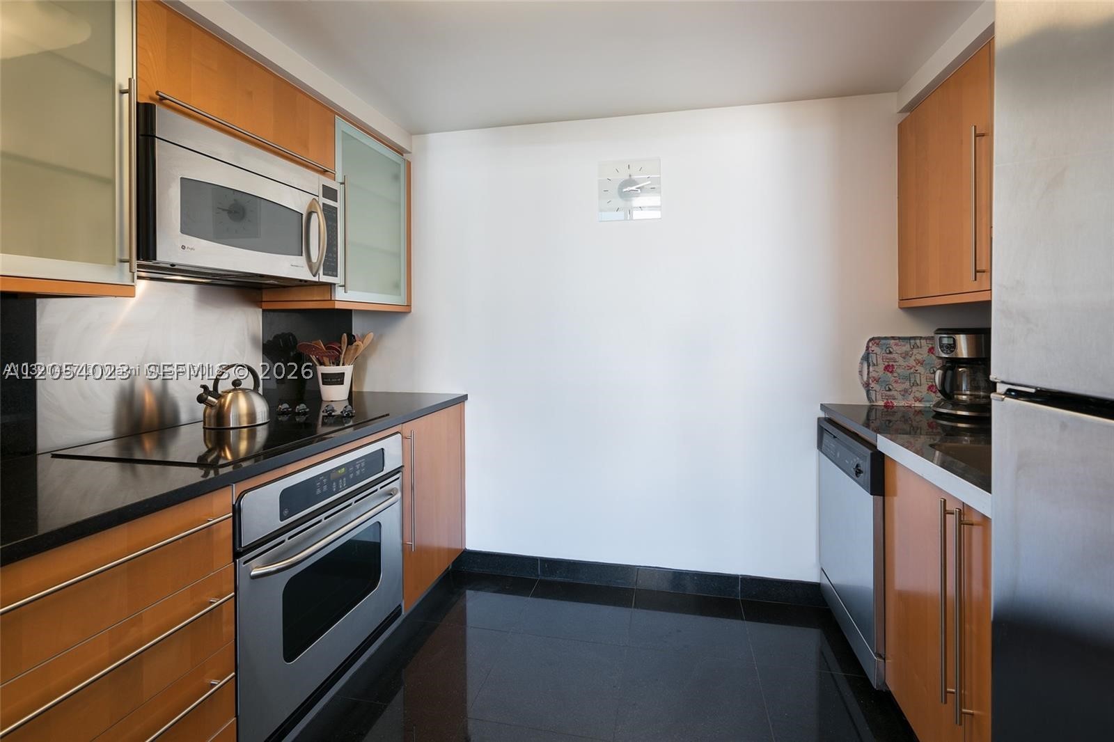 6365 Collins Ave 1811
