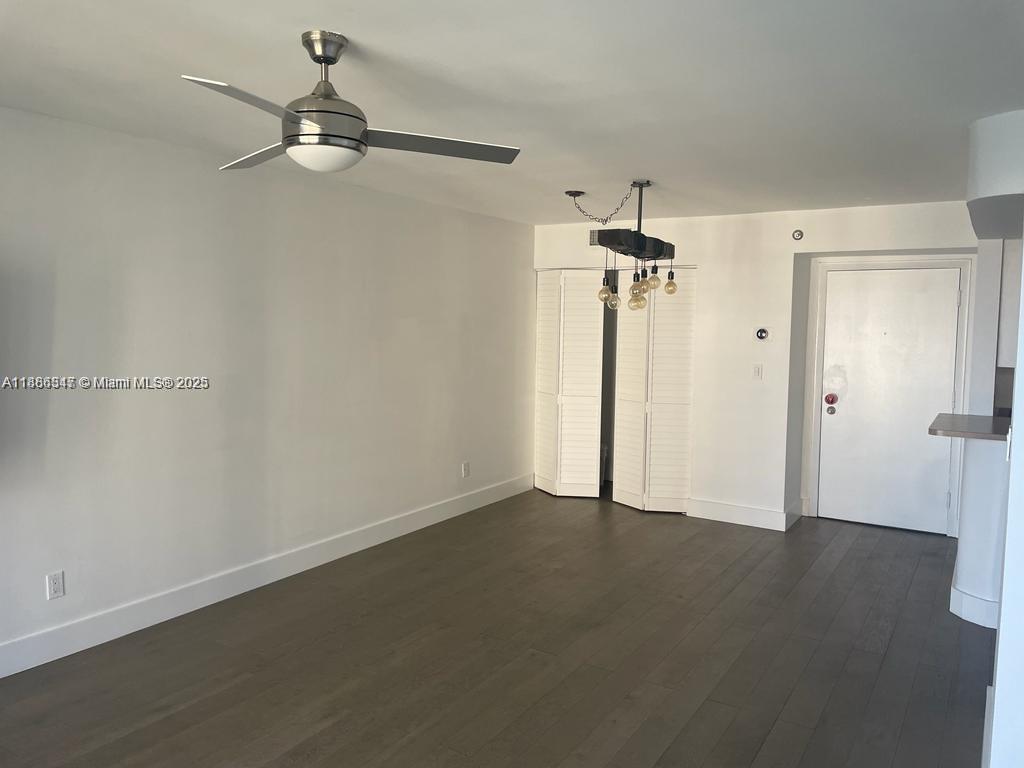 ISOLA CONDO - Residential