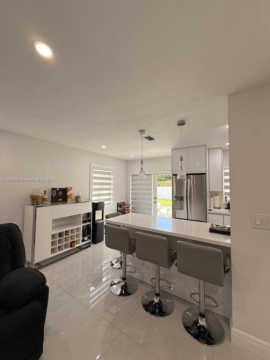 LEE BELL HOMES - Residential Lease