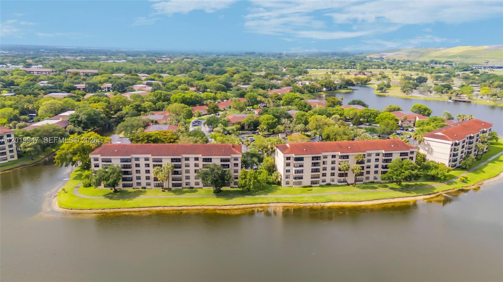APPLEWOOD VILLAGE II-F CO - Residential