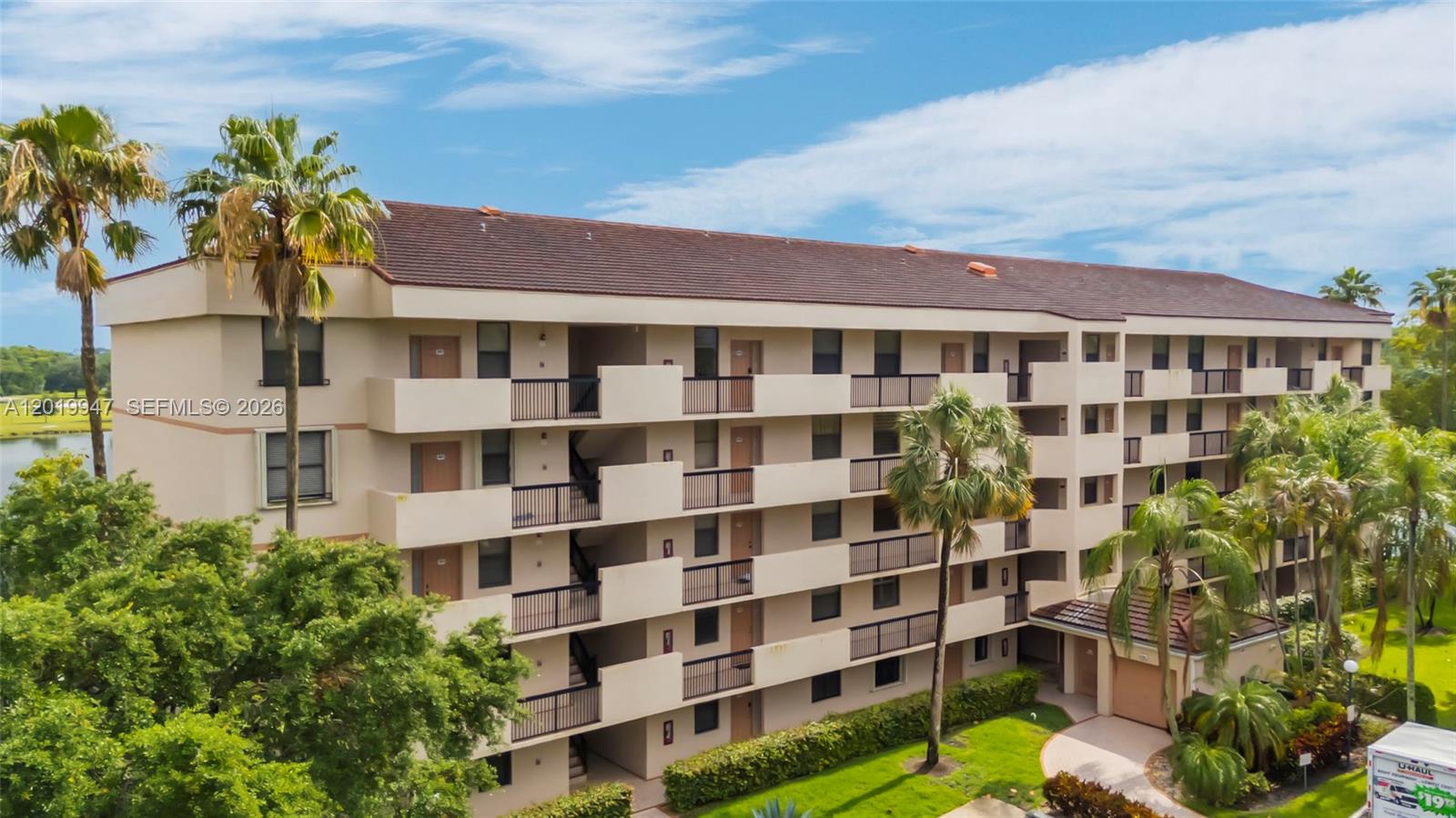 APPLEWOOD VILLAGE II-F CO - Residential