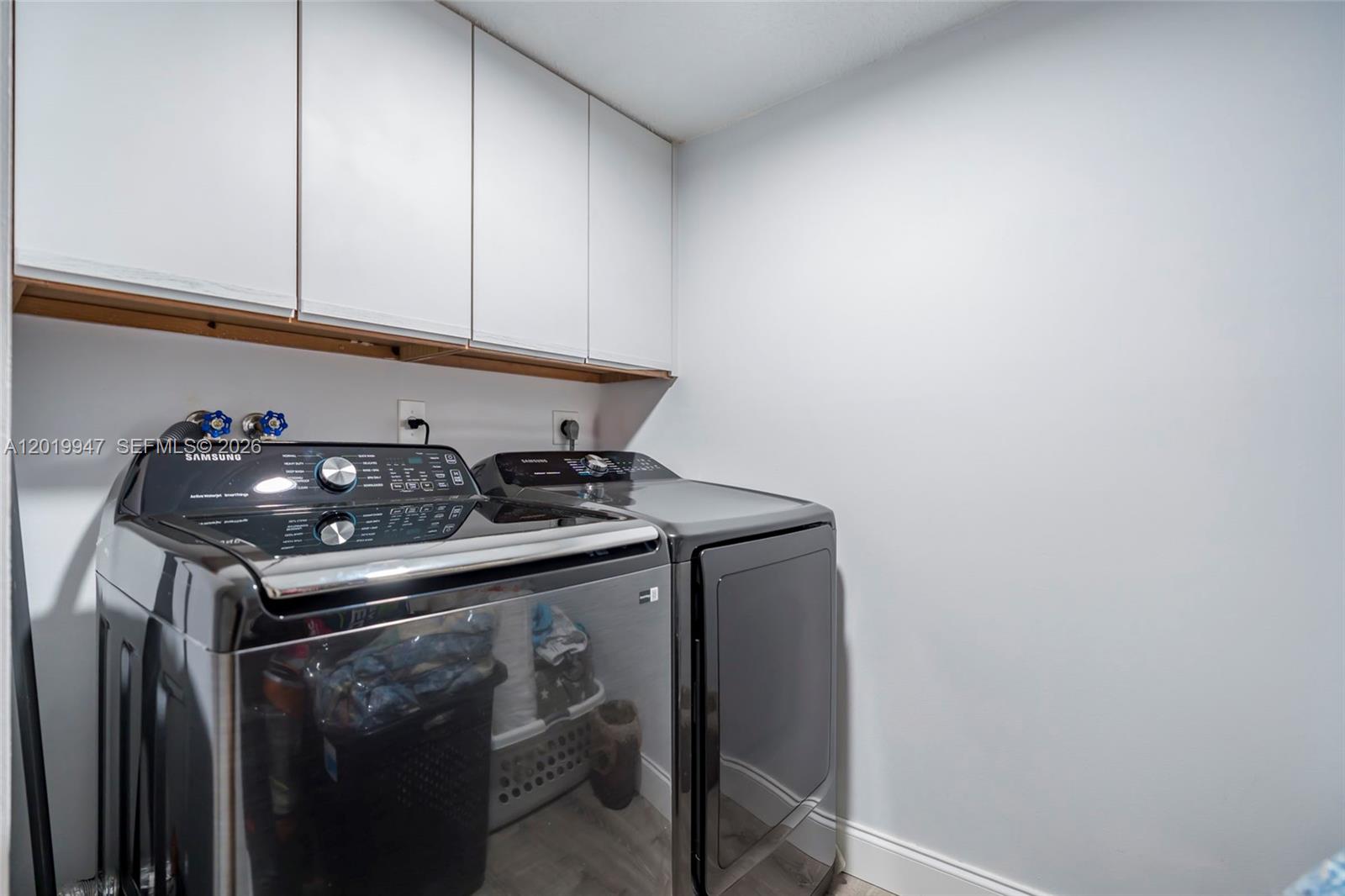 APPLEWOOD VILLAGE II-F CO - Residential