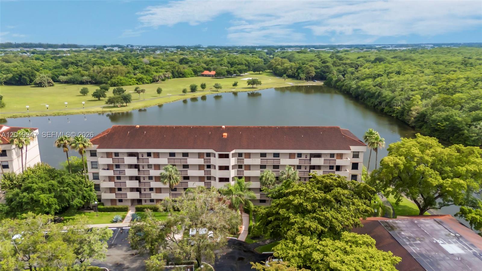APPLEWOOD VILLAGE II-F CO - Residential