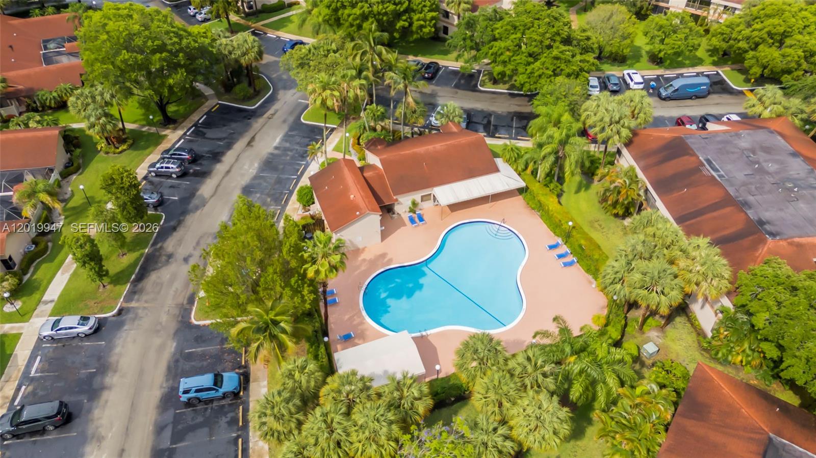 APPLEWOOD VILLAGE II-F CO - Residential