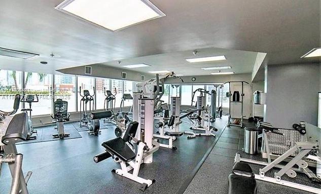 1800 BISCAYNE PLAZA CONDO - Residential