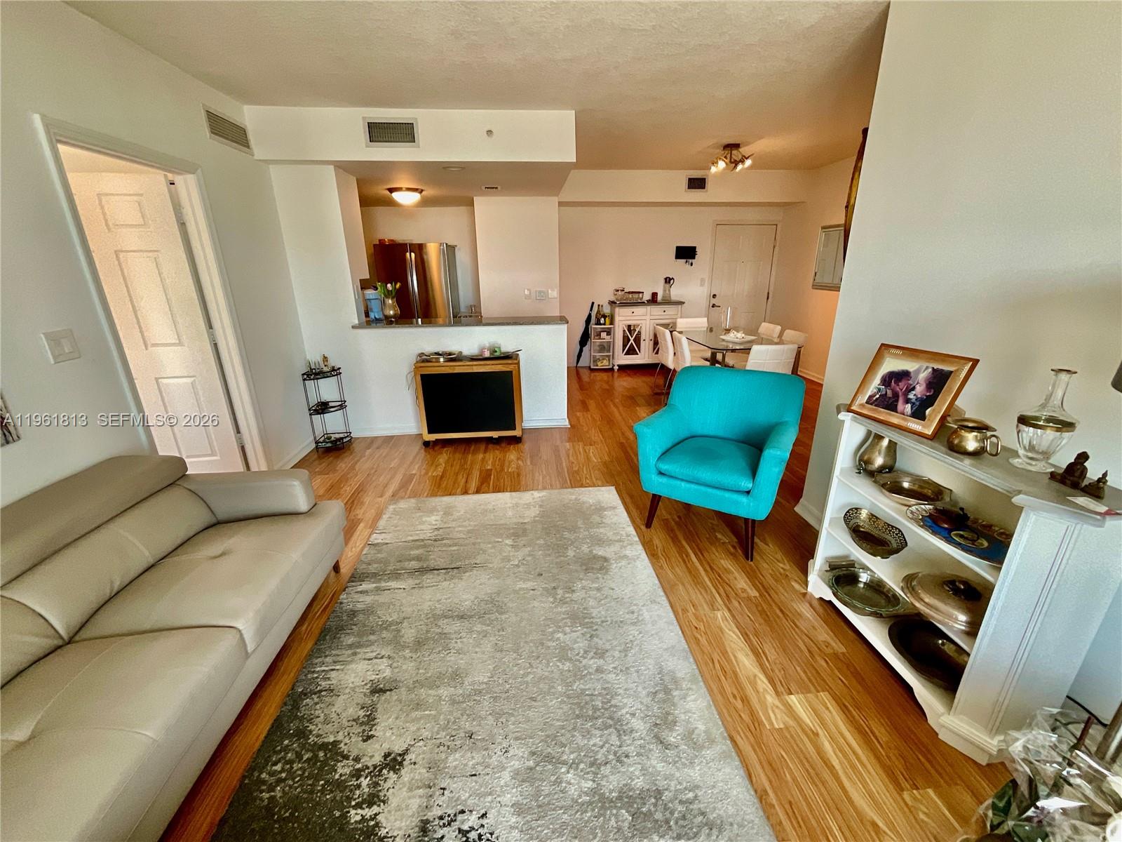 1800 BISCAYNE PLAZA CONDO - Residential