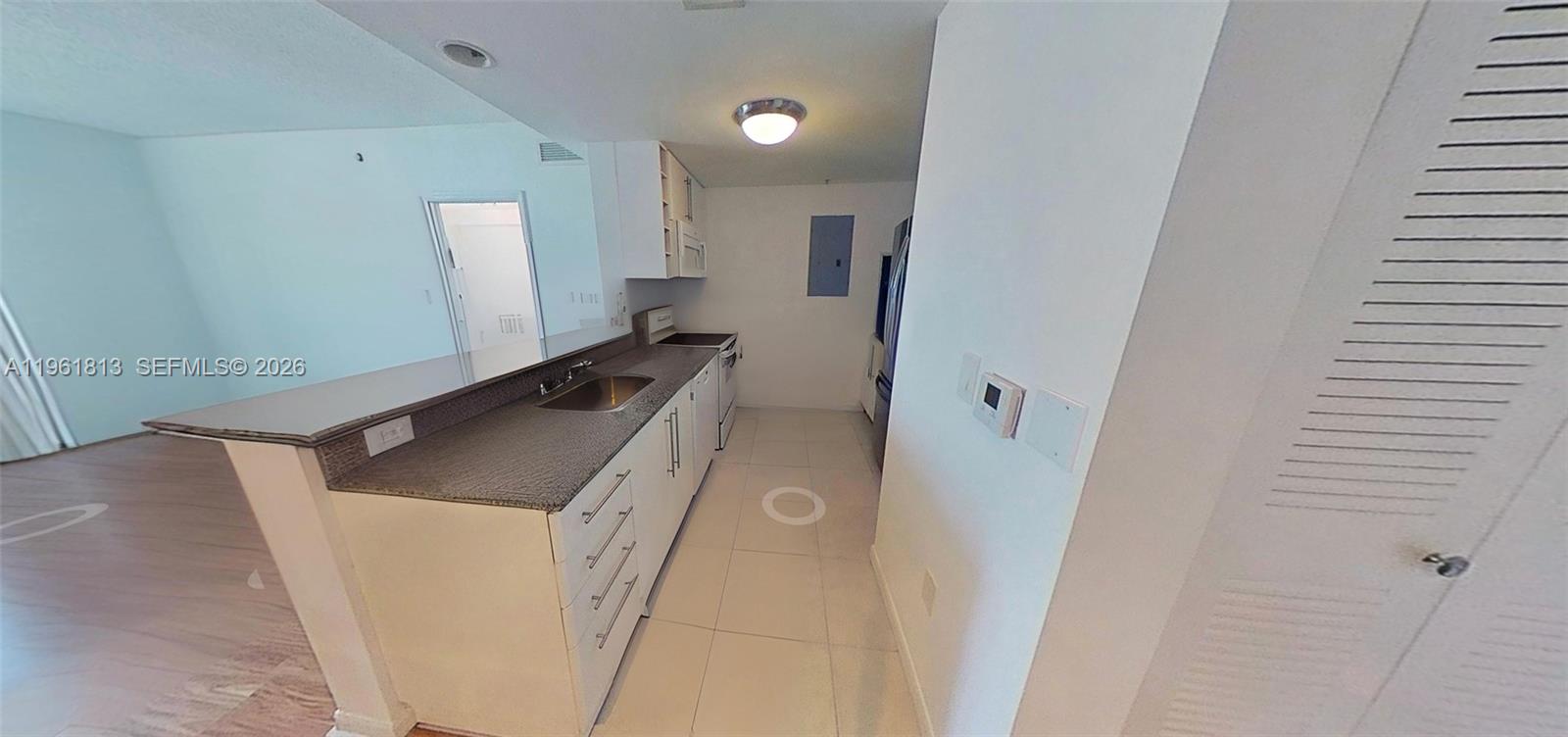 1800 BISCAYNE PLAZA CONDO - Residential
