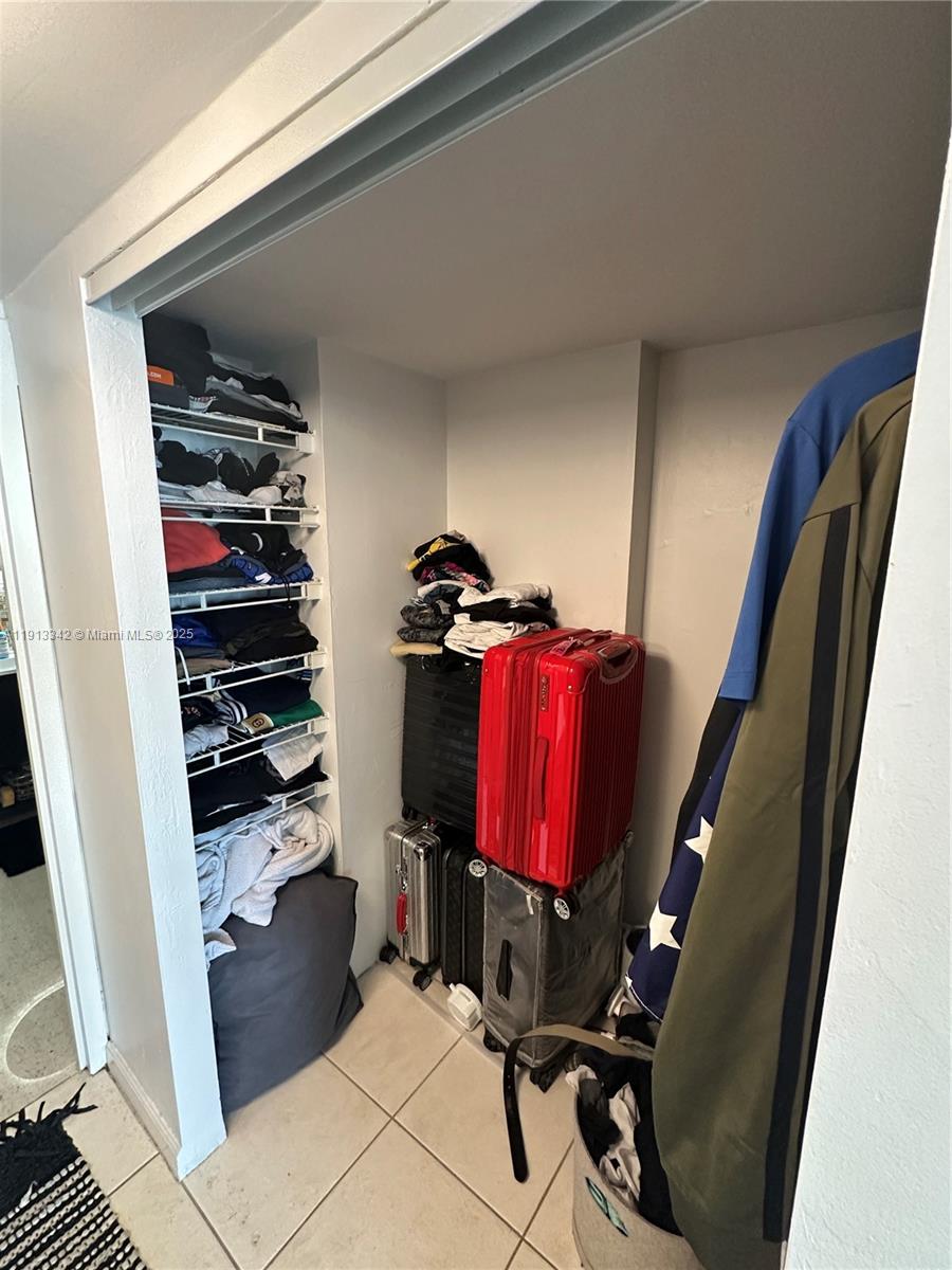 VENETIA CONDO - Residential Lease