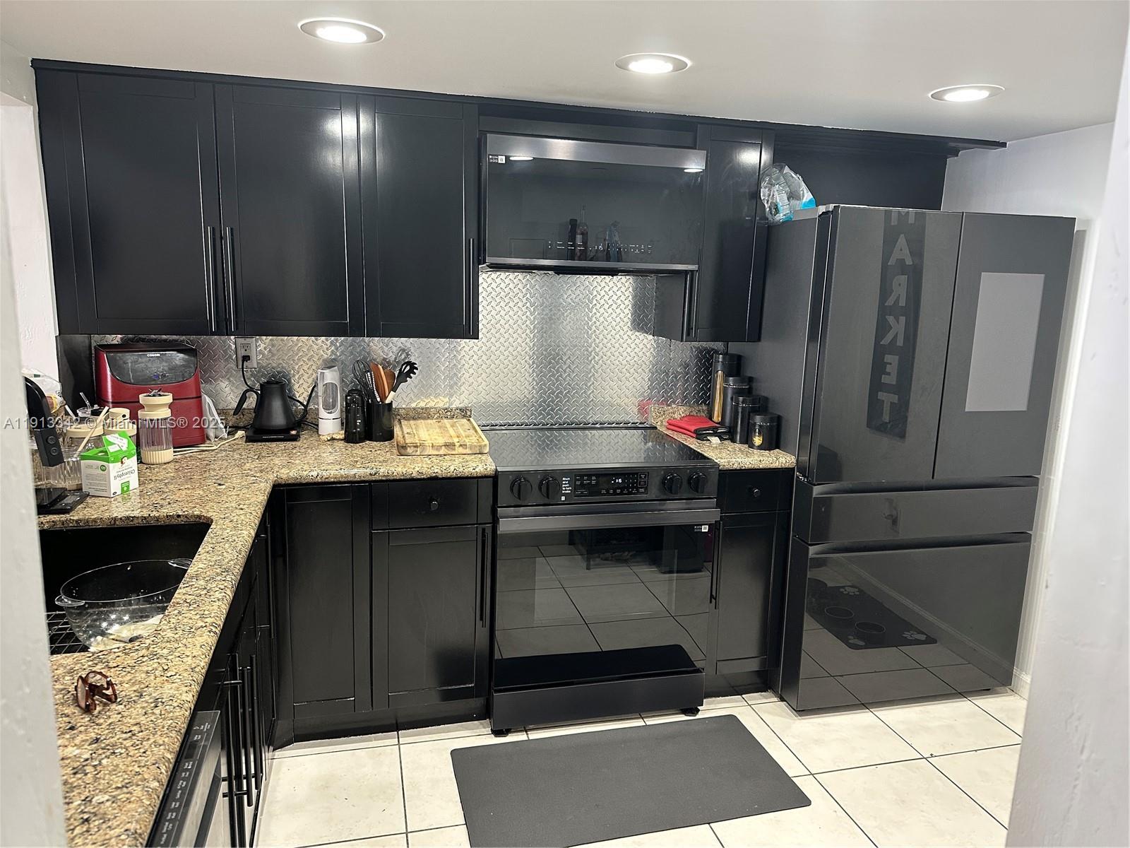 VENETIA CONDO - Residential Lease