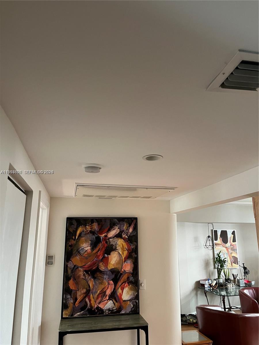 NORTH SHORE CREST - Residential Lease