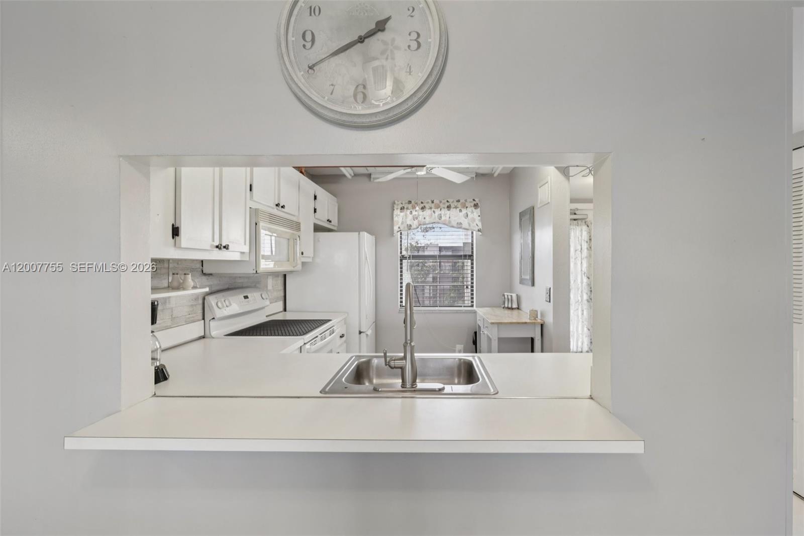 SUNRISE LAKES 216 CONDO - Residential