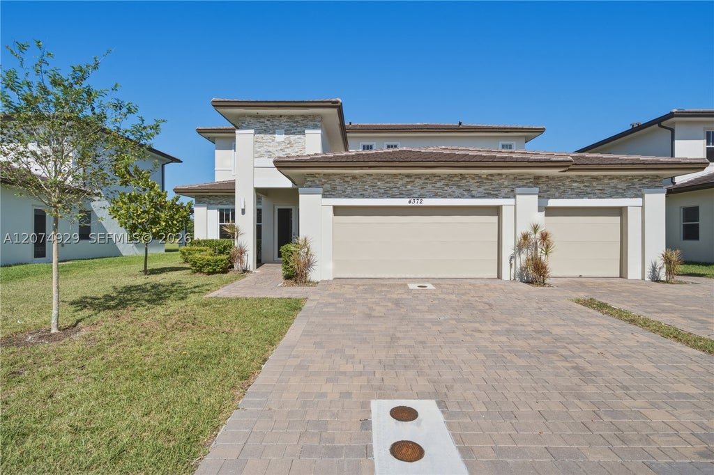 Photo of 4372 SW 122nd Ter, Davie, FL 33330 (MLS # A12074929)