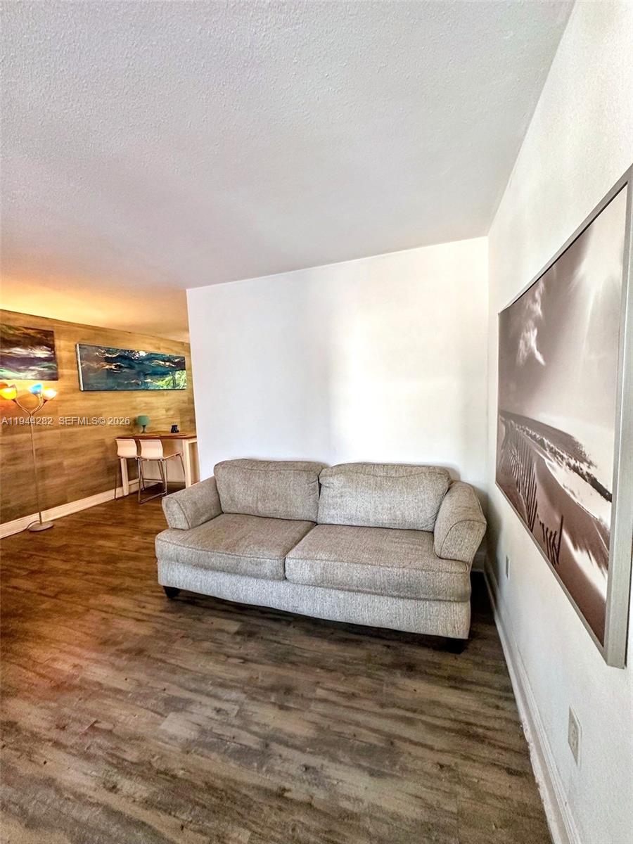 COCO PALM CONDO - Residential Lease