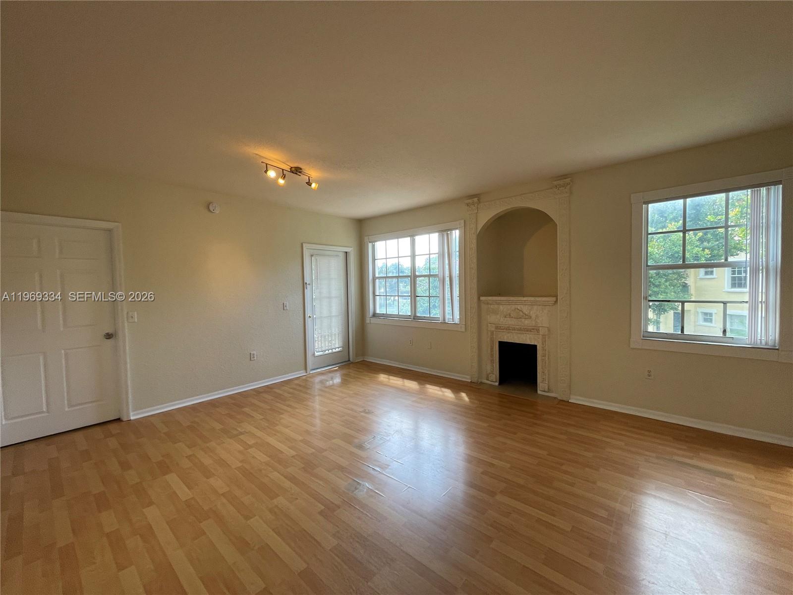 BELMONT AT NORTH LAUDERDA - Residential