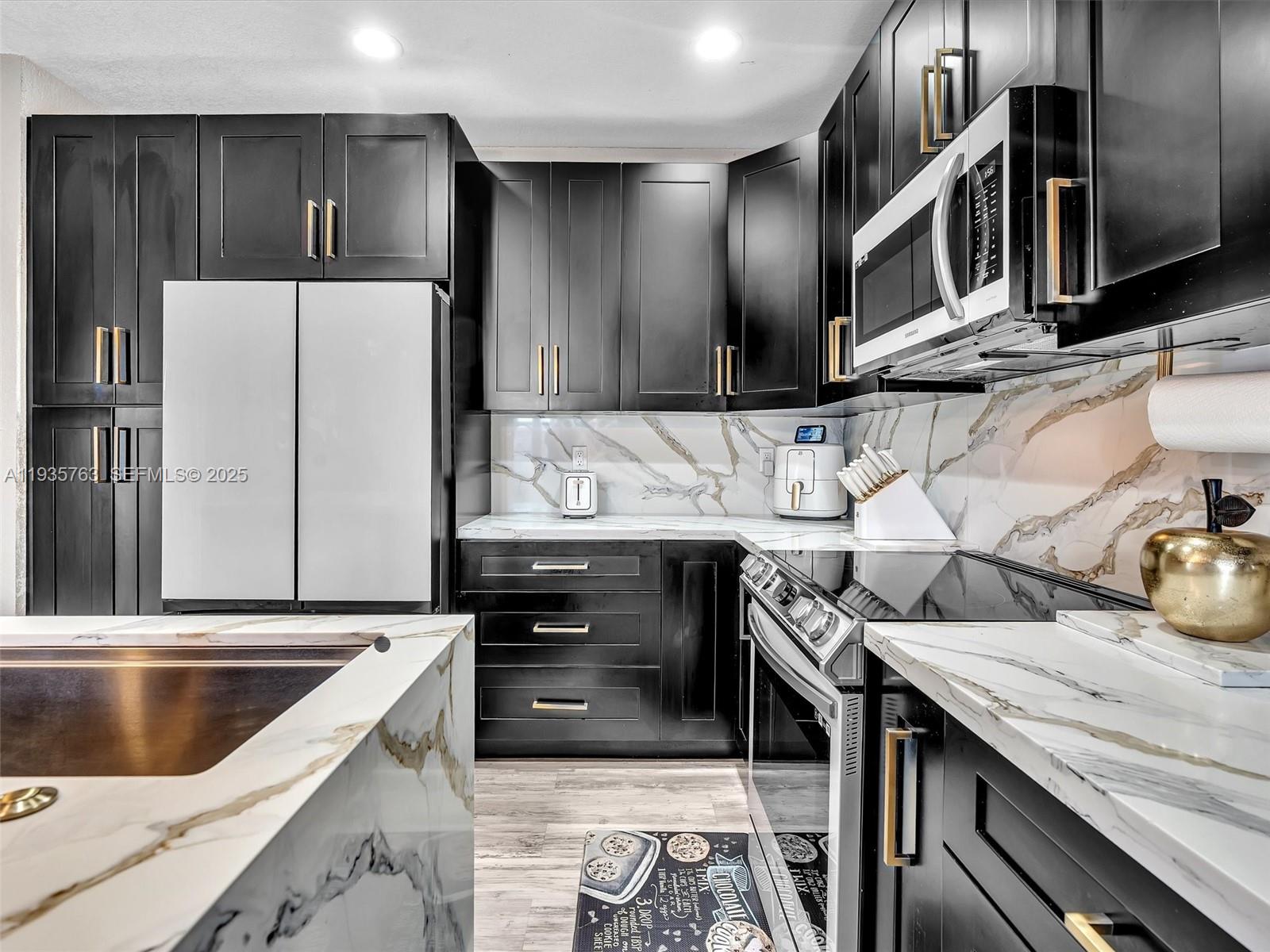 SHORES AT KEYS GATE - Residential