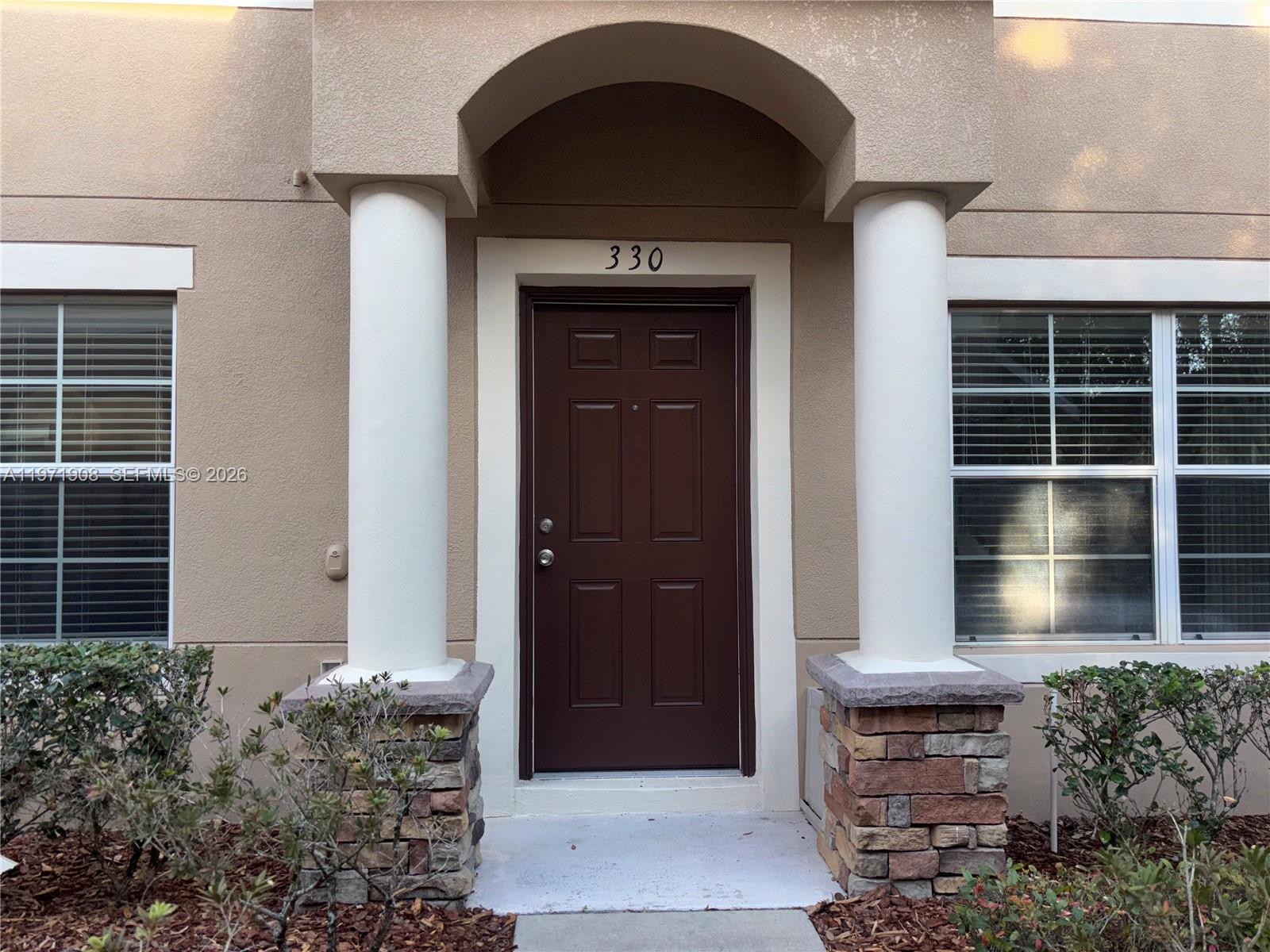 AMBERLEE TOWNHOMES - Residential