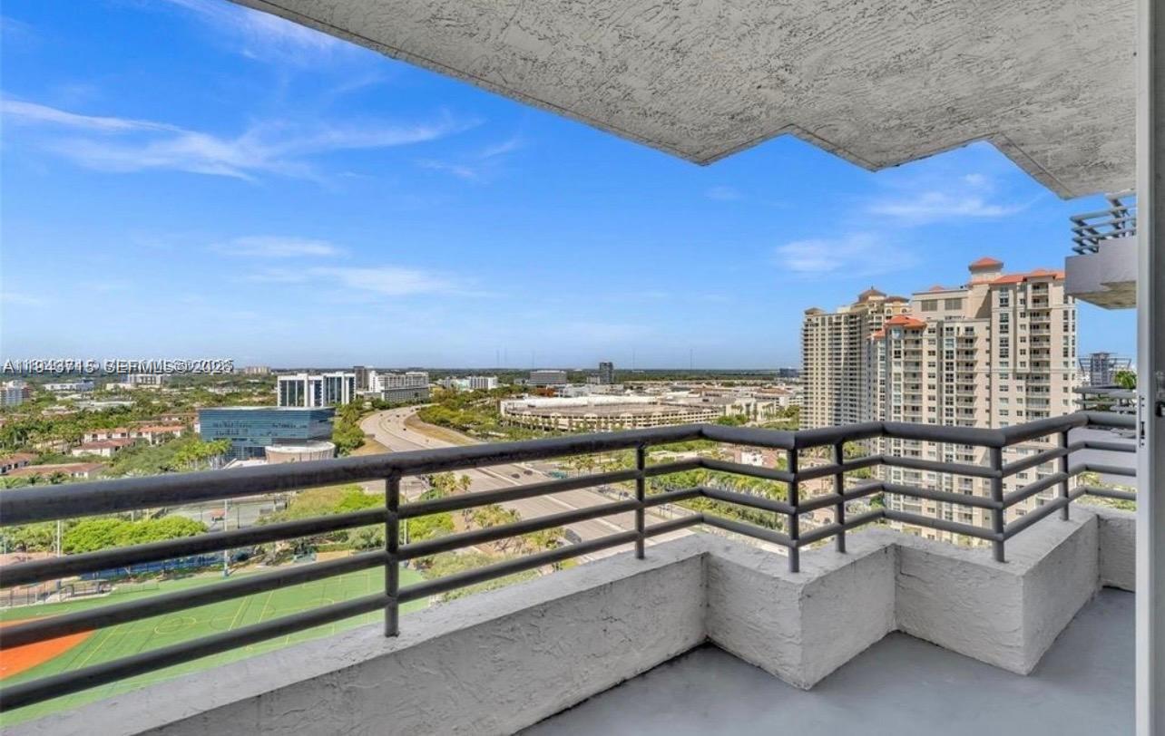 3300 NE 191st St LP04