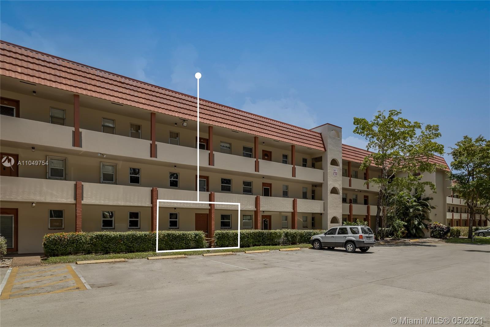 SUNRISE LAKES 7 CONDO - Residential