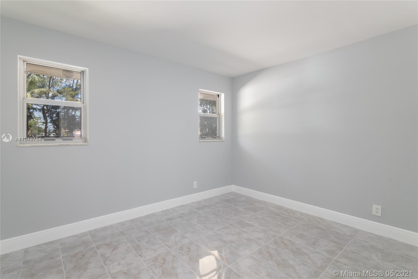 SUNRISE LAKES 7 CONDO - Residential