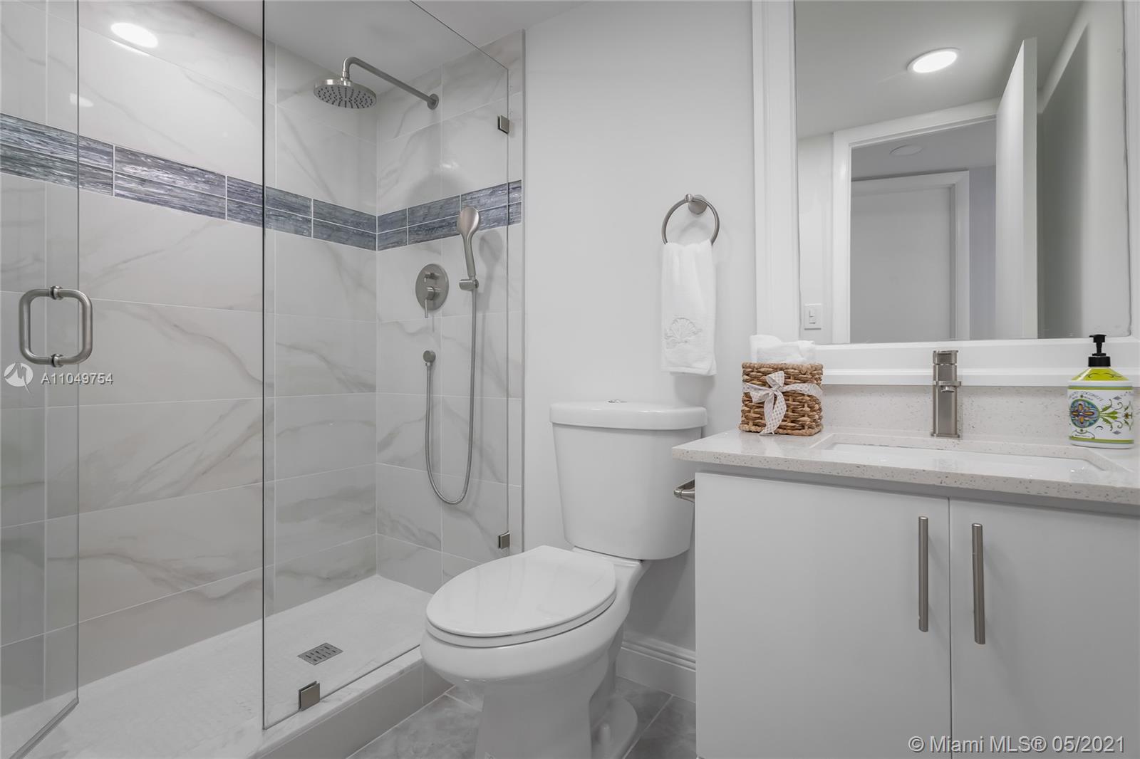 SUNRISE LAKES 7 CONDO - Residential