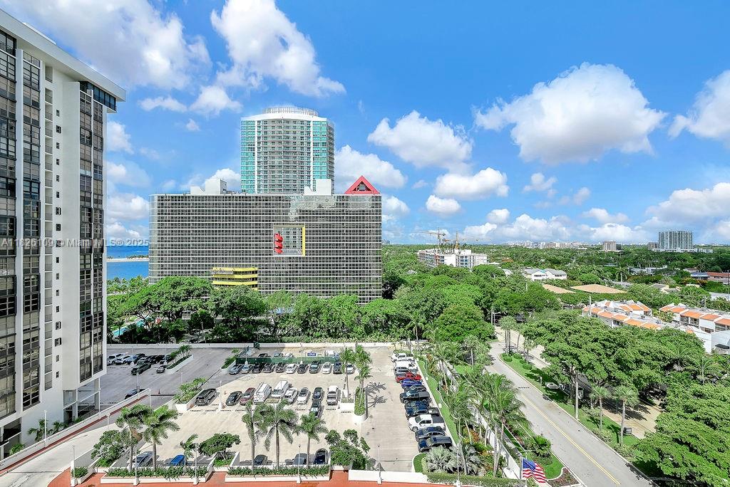 BRICKELL PLACE PHASE II C - Residential