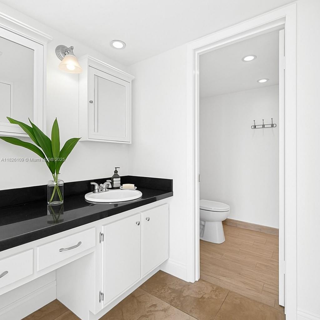 BRICKELL PLACE PHASE II C - Residential