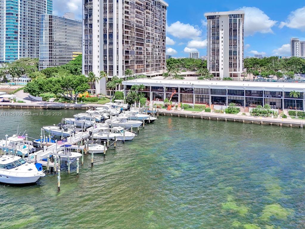 BRICKELL PLACE PHASE II C - Residential