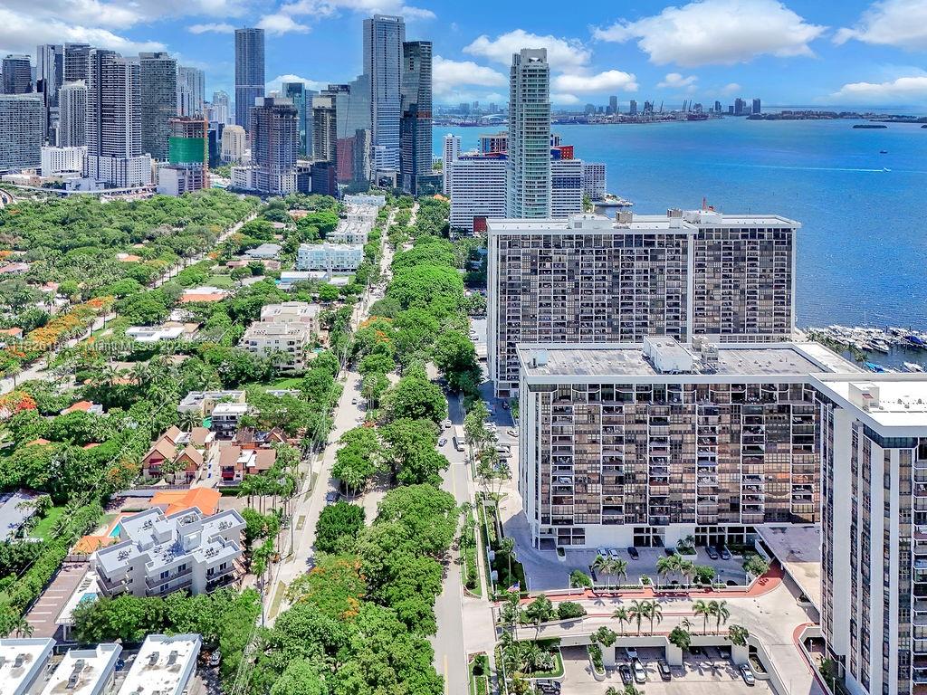 BRICKELL PLACE PHASE II C - Residential