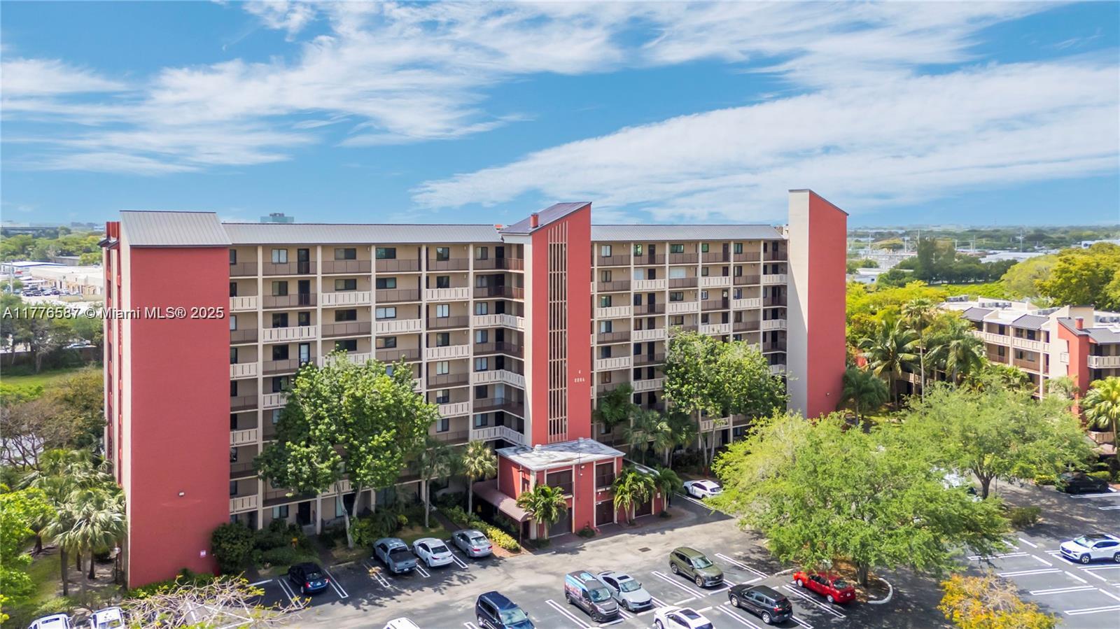 2206 S Cypress Bend 306, Pompano Beach, Broward County, Florida - 2 Bedrooms  
2 Bathrooms - 
