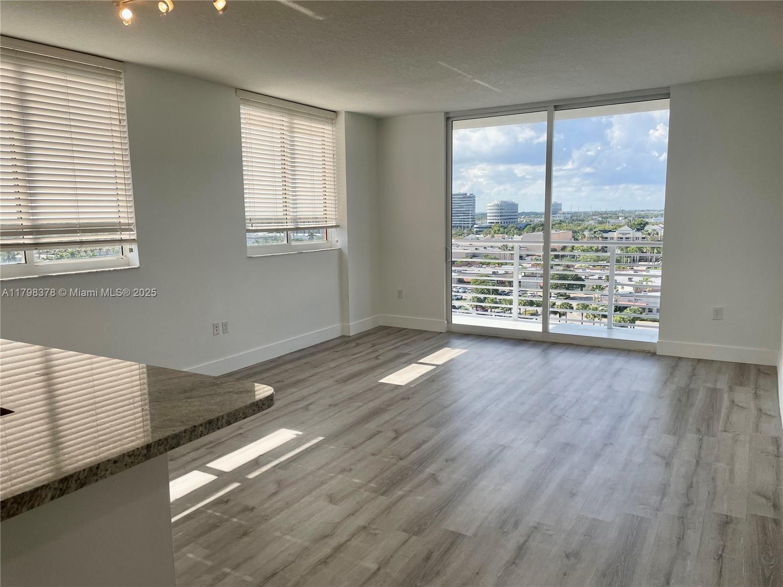18800 Ne 29th Ave 1001, Aventura, Miami-Dade County, Florida - 1 Bedrooms  
1 Bathrooms - 