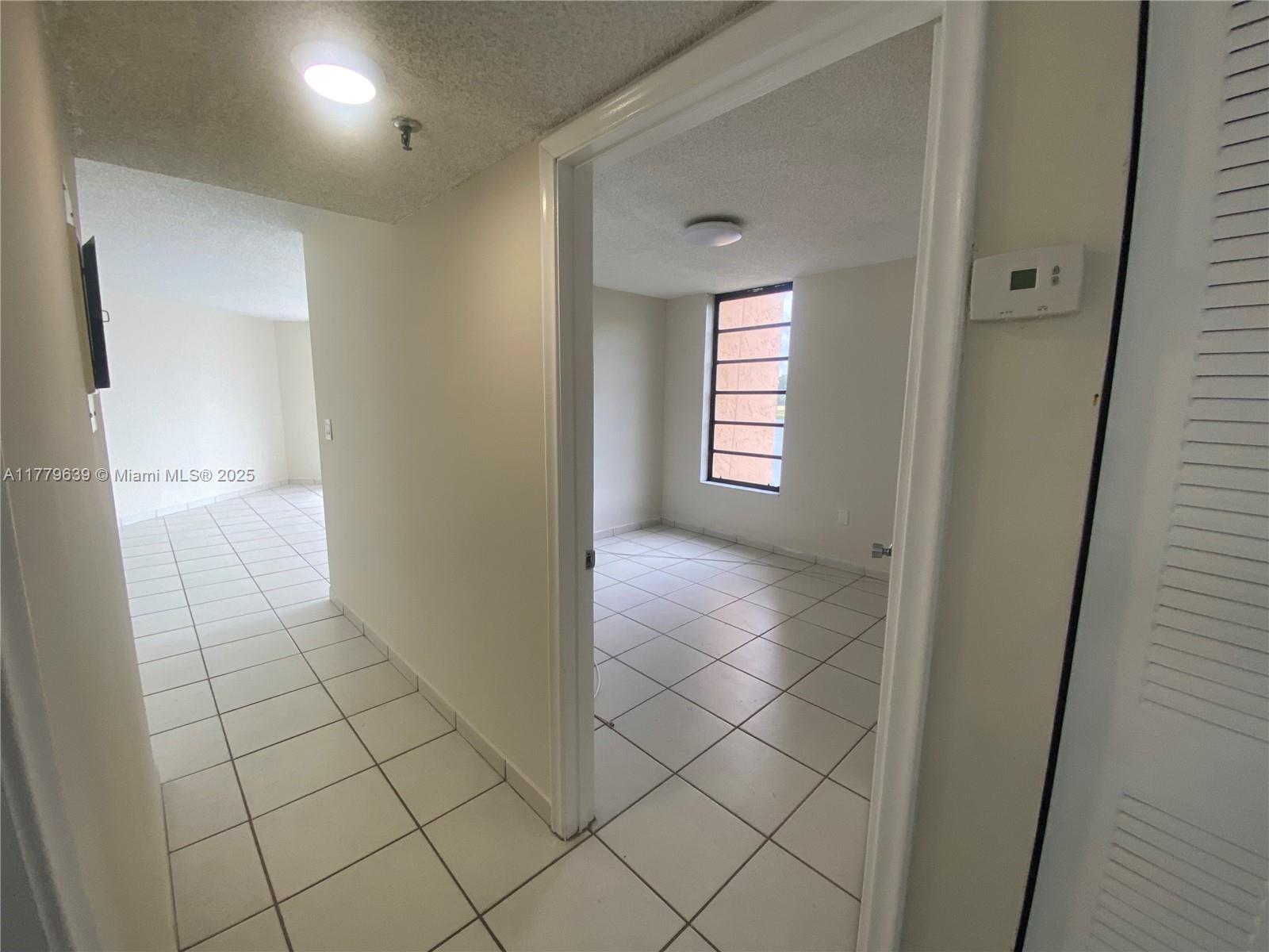 GOLFVIEW CL FONTAINBL PK - Residential