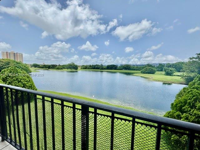 GOLFVIEW CL FONTAINBL PK - Residential