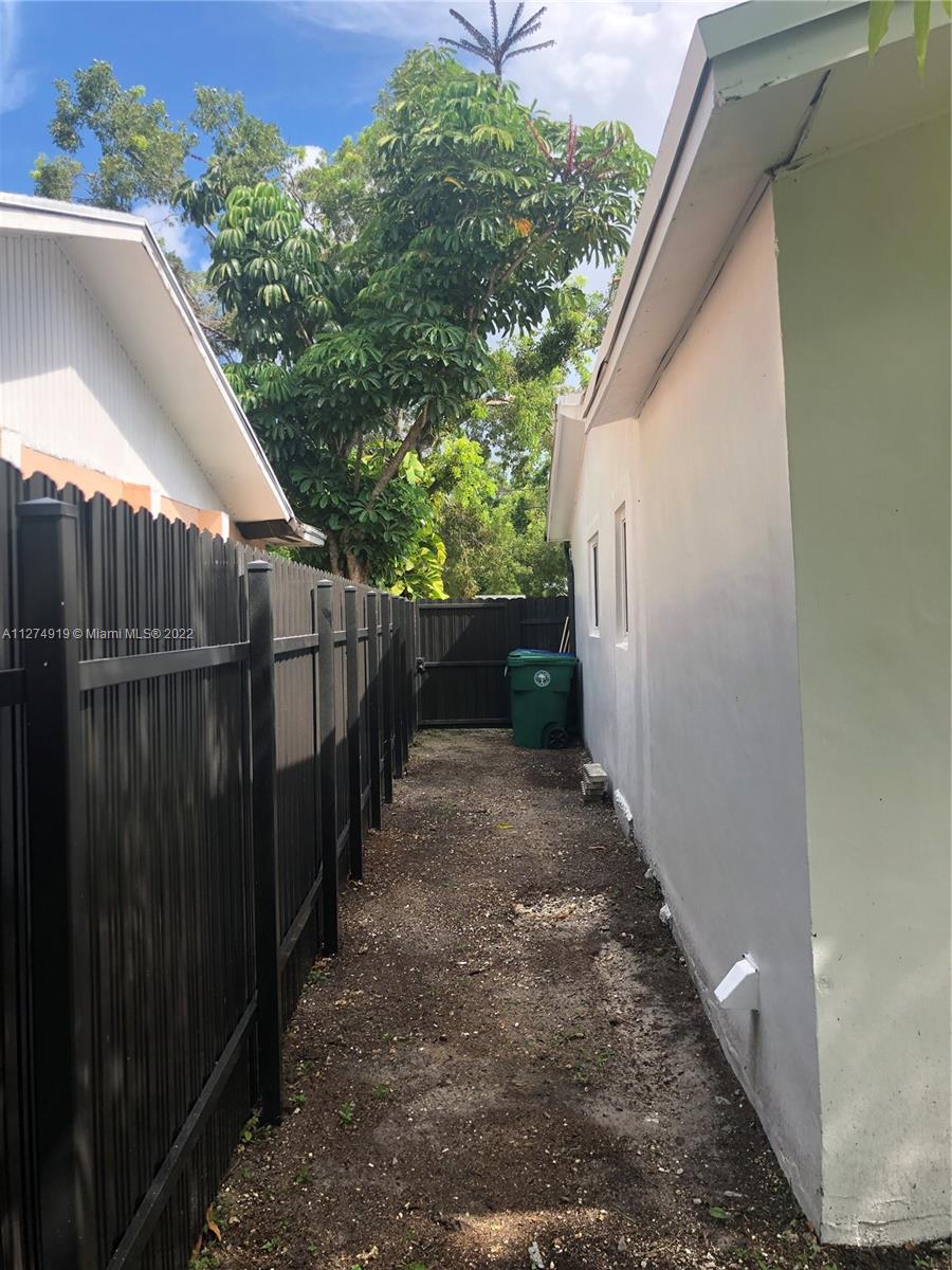 MACFARLANE HOMESTEAD - Residential Lease