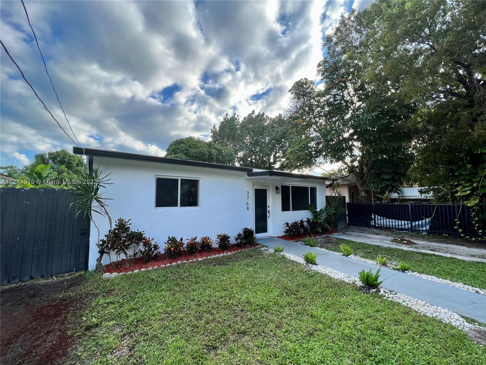 MACFARLANE HOMESTEAD - Residential Lease