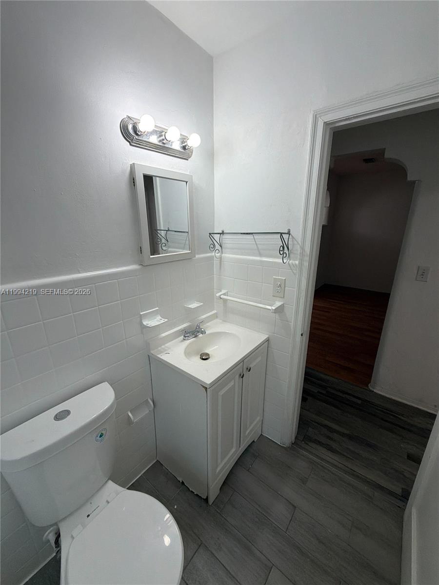 CRESTWOOD - Residential Lease