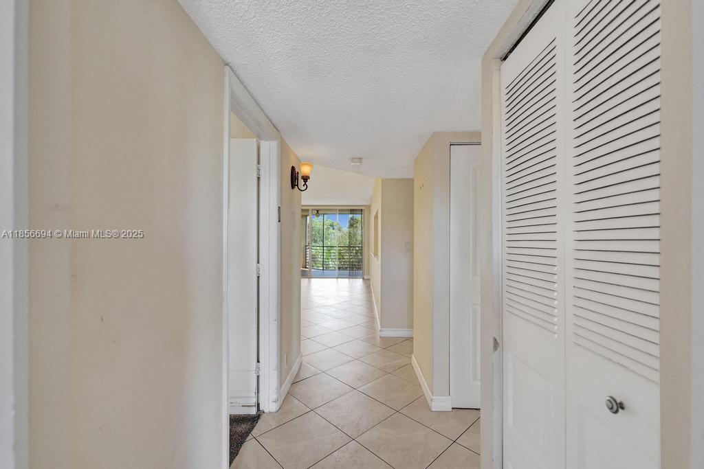 9520 Seagrape Dr 306