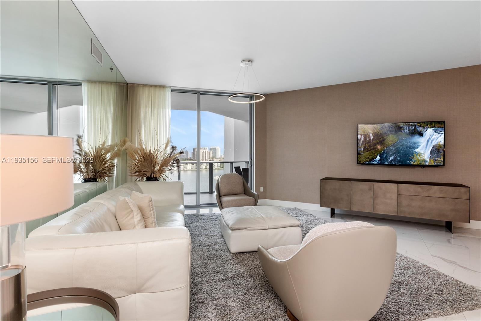 MARINA PALMS RESIDENCES N - Residential