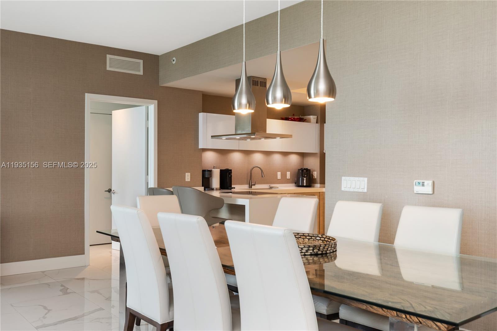 MARINA PALMS RESIDENCES N - Residential