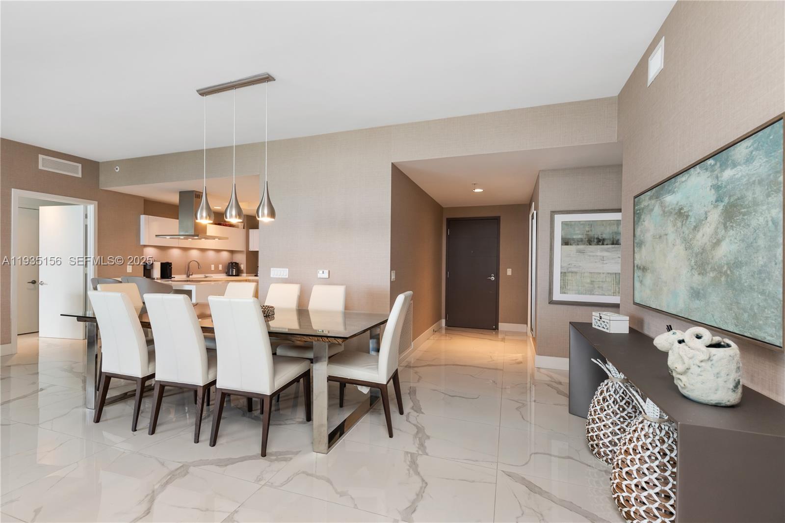 17301 NE Biscayne Blvd 908