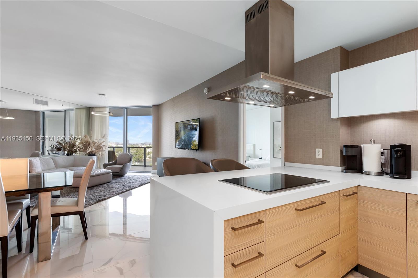 MARINA PALMS RESIDENCES N - Residential