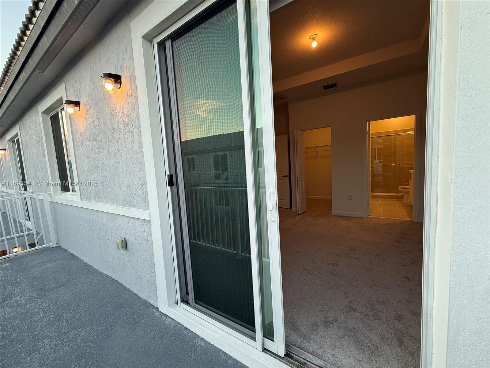 TERRA SOL - Residential Lease