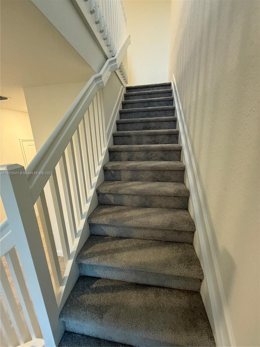 TERRA SOL - Residential Lease