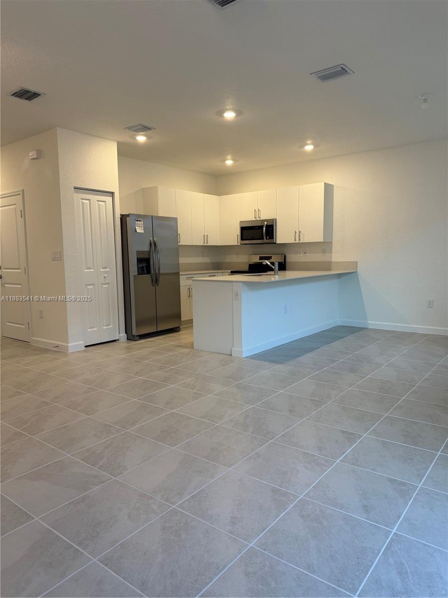 TERRA SOL - Residential Lease