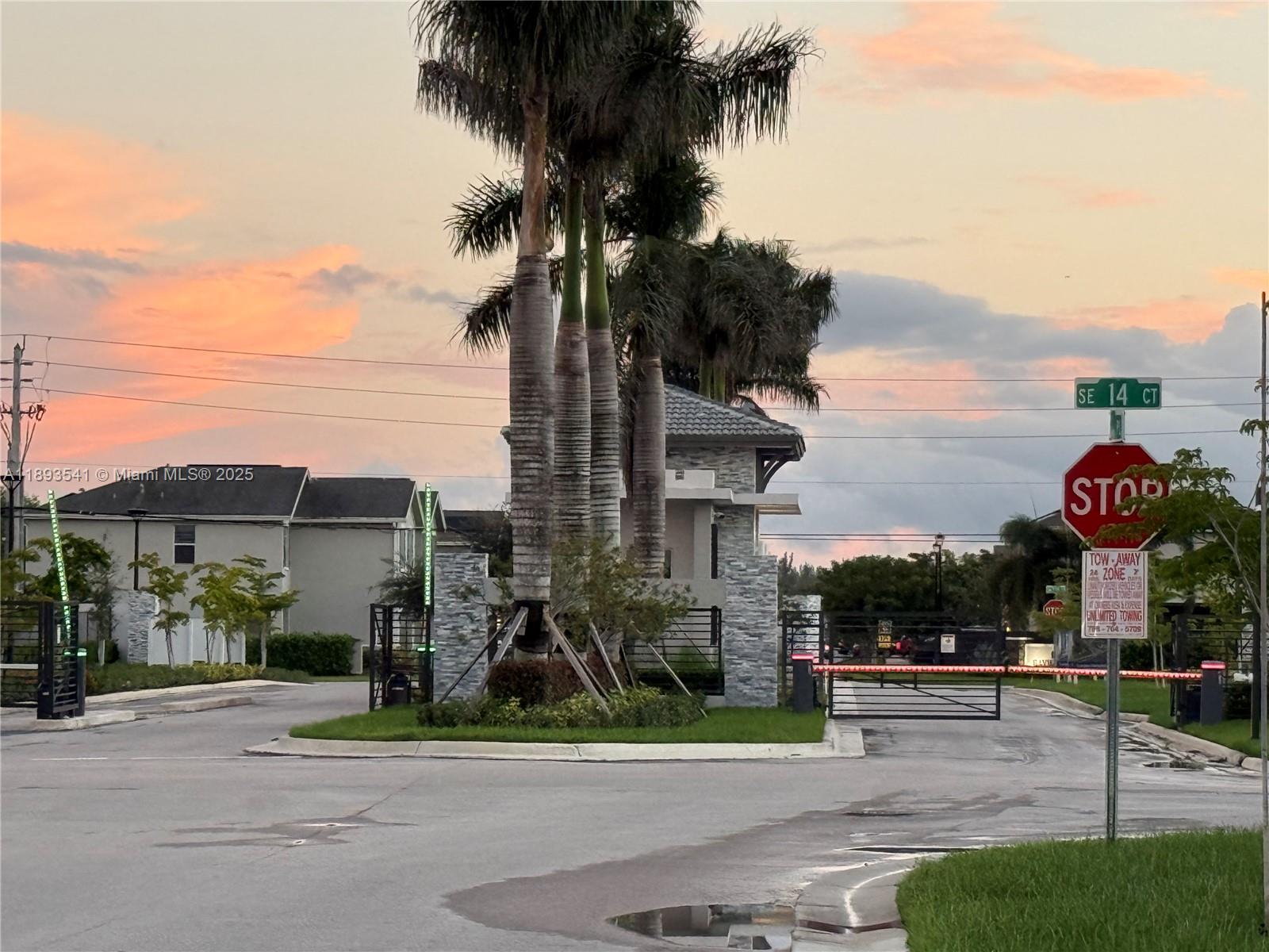 TERRA SOL - Residential Lease