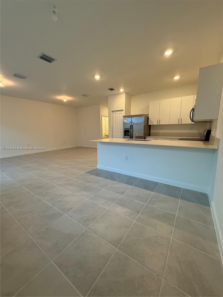 TERRA SOL - Residential Lease