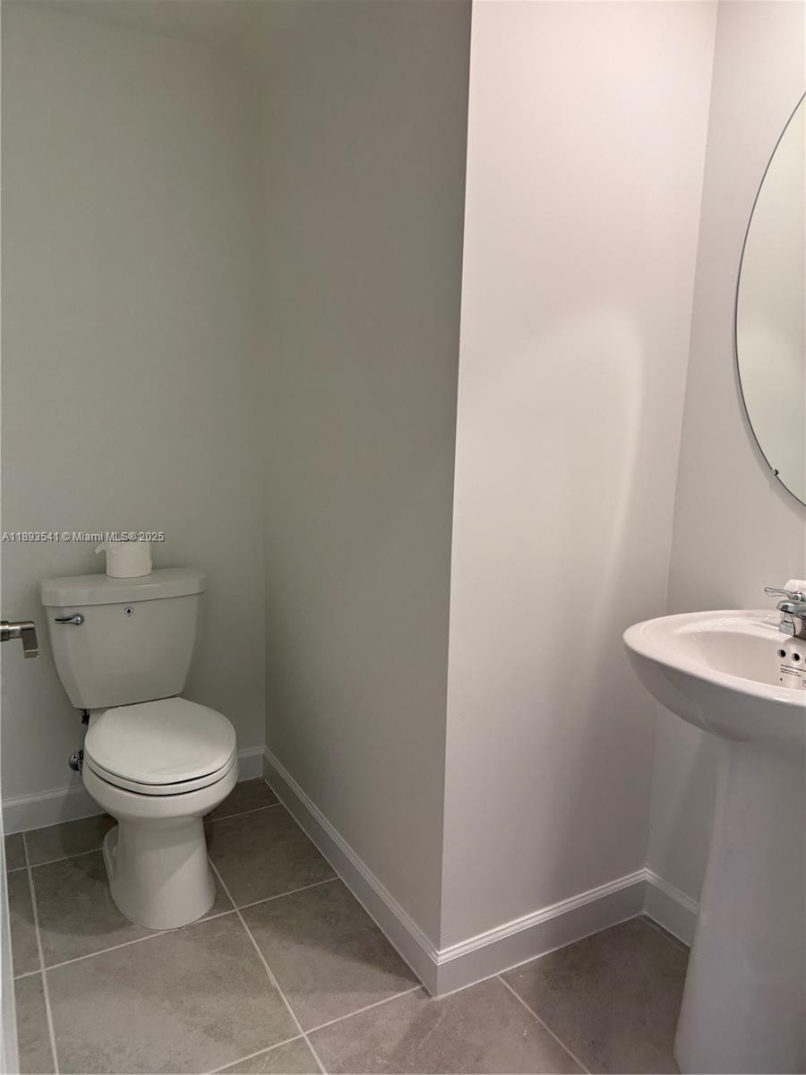 TERRA SOL - Residential Lease