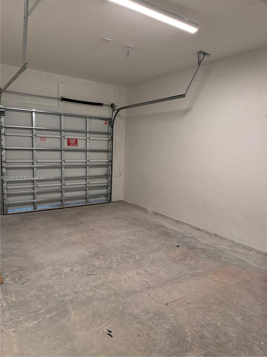 TERRA SOL - Residential Lease